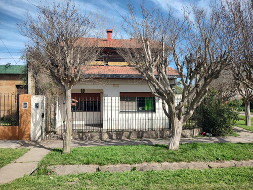 Venta Casa 5 Amb. - Fco, Alvarez