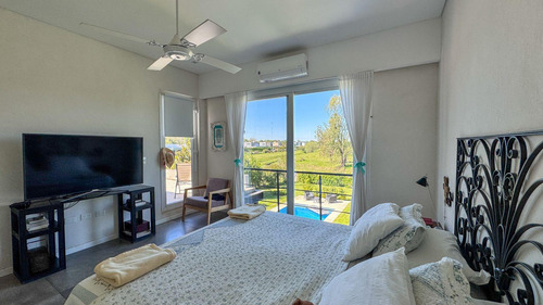 Casa Venta De 3 Dormitorios En Altos De Campo Grande