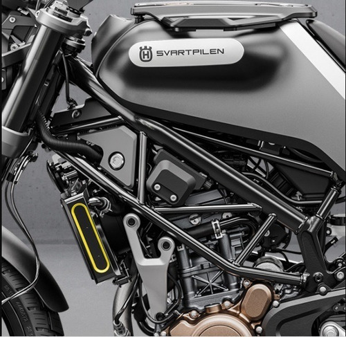 Ktm Duke 200 No Husqvarna Svartpilen 200 Con Abs