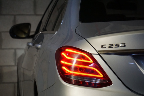 Mercedes Benz C250 Style At-carhaus