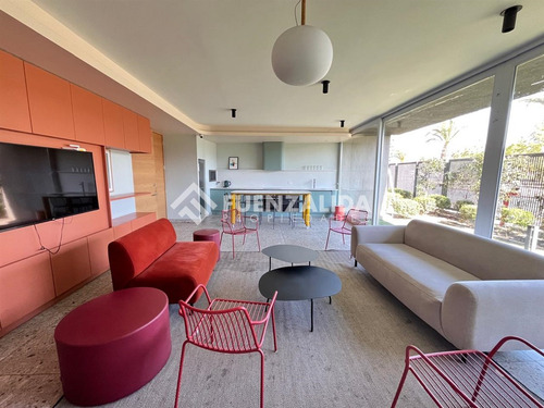 Amplio Departamento En Venta De 2 Dorm. En La Florida