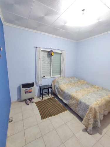 Calle 152bis Esq 521 - Casa 2 Dormitorios C/ Cochera Y Monoambiente