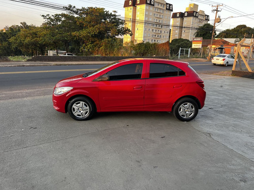 Chevrolet Onix Hatch 1.0 4P FLEX LS