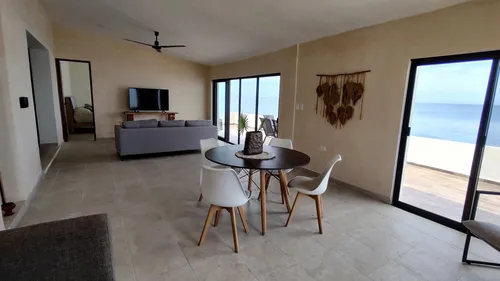 Casa En Venta Merida, Playa Chabihau De 1 Planta Frente Al Mar, Entrega Inmediata.