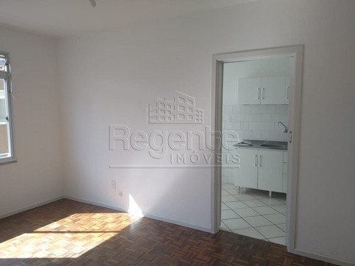 Imagem 3 de 15 de Apartamento Com 3 Quartos A Venda No Bairro Trindade Em Florianopolis - V-82398