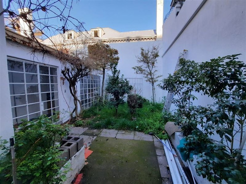 Imagen 1 de 10 de Excelente Oficina-casa Comercial En Venta En Providencia