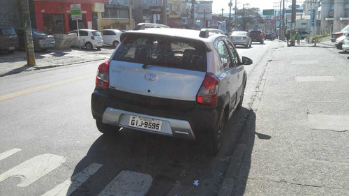 Toyota Etios Cross 2018 1.5 16v Aut. 5p