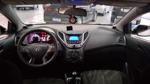 Imagem 8 de 8 de Hyundai Hb20 2014 1.0 Comfort Plus Flex 5p