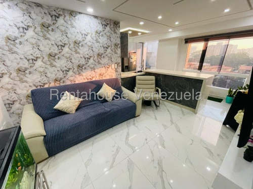 Apartamento En Venta En Urb La Esperanza En Maracay Zp