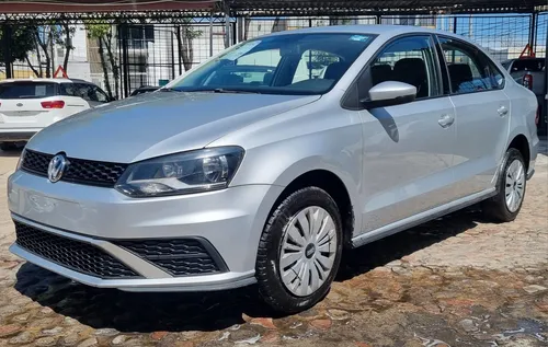Volkswagen Vento 1.6 Starline At