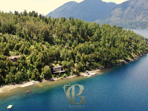 Leve Inclinación Acceso A Playa Con Vista Al Lago Y Volcanes