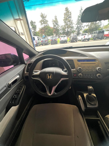 Honda Civic 1.8 Lxs Mt