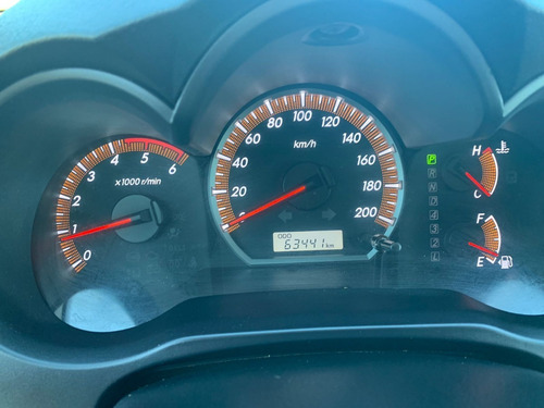 Imagen 7 de 15 de Toyota Hilux D/c Srv 4x4 At Año 2015 63.441 Km Estado Unico