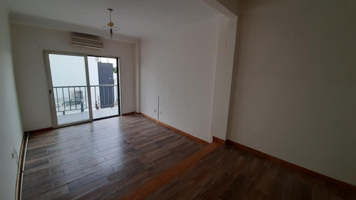 Venta Departamento Cerca Subte 3 Amb C/frente Y Balcon  - Villa Ortuzar Caba