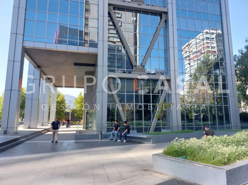 Av. Cerro El Plomo, Sector Nueva Las Condes.