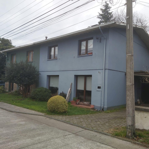 Se Vende Amplia Casa En Pasaje Vilcun, Temuco