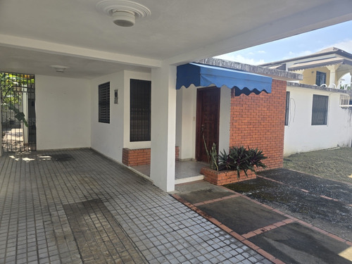 Casa En El Millón 200 M2 De Construcción