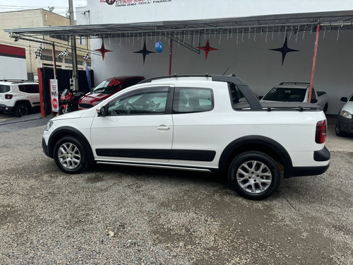 Volkswagen Saveiro 1.6 16v Cross Cab. Dupla Total Flex 2p
