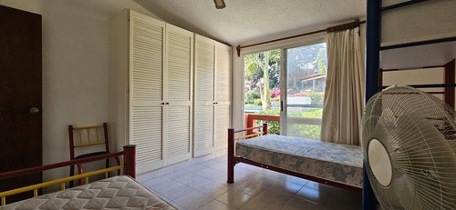 Casa En Condominio En Venta En Fraccionamiento Burgos, Temixco, Morelos.