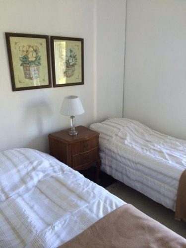 Casa En Venta De 3 Dormitorios En Punta Piedras (ref: Bpv-2507)