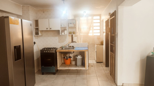 Apartamento En Montalban 1 11.88m2/3 Hab +serv/2+serv/1 P.e Por Documento Y Otro Por Condominio