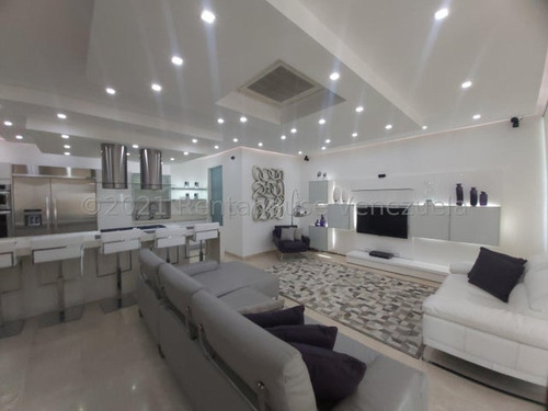 Maribel Morillo Asesor Inmobiliario De Rentahouse Vende; Elegante Y Sobrio Apartamento; Con 3 Hab. Y Con 4 Baños; Condominio Con Planta Electrica Y Piscina; Este De Barquisimeto Lara