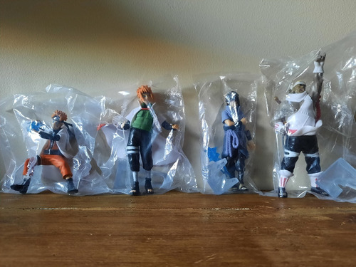 Naruto, Sasuke, Minato Y Killer Bee Set De 4 Figuras + Pines (Usado)