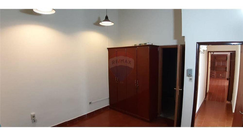 Imagen 7 de 14 de Vendo Lujosa Casa Con Piscina.