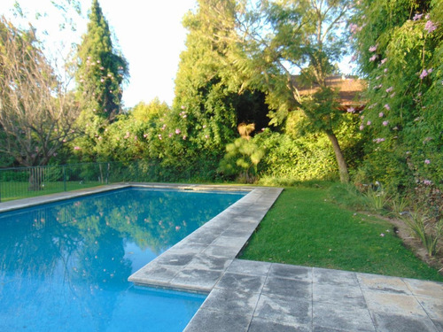 Imagen 29 de 30 de Casa En Venta 3 Dormitorios - Las Lomas-jockey. San Isidro