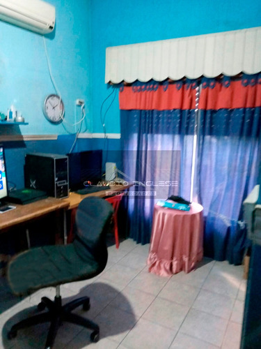 Imagen 6 de 9 de Venta De Casa De 4 Ambientes En San Justo