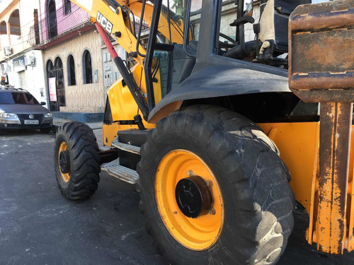 Imagem 6 de 9 de Jcb 3c Plus