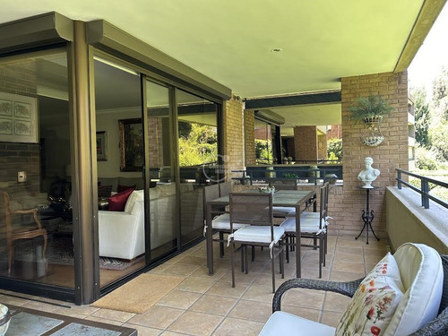 Departamento En Venta De 4 Dorm. En Lo Barnechea
