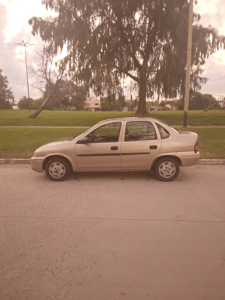 Chevrolet Corsa 1.6 Super Verano