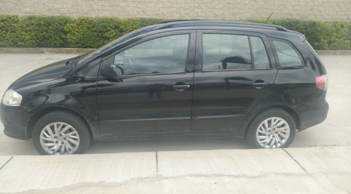 Volkswagen Suran 1.6 I Comfortline 90a 2010