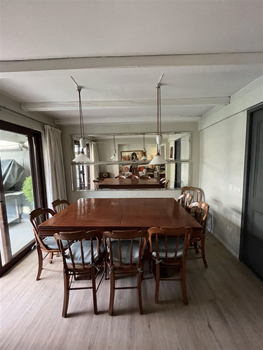 Casa En Venta De 4 Dorm. En Vitacura