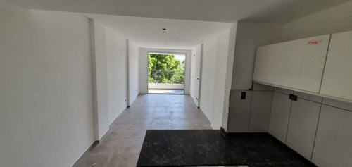 Imagen 8 de 18 de Departamento En Venta En Edificio Serrano