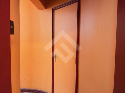 Departamento En Venta De 4 Dorm., 2 Baños En Ñuñoa