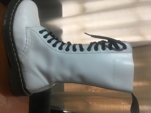 Botas Altas White Dr. Martens- Air Cushion Soles