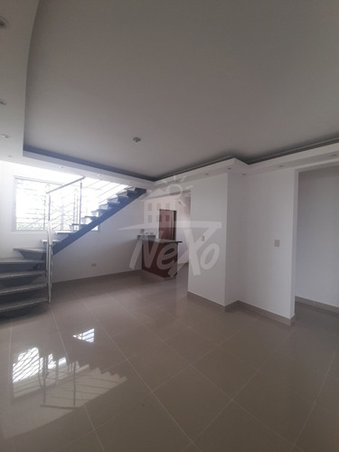 Imagen 2 de 21 de Apartamento Pent-house Próximo Al Homs, Santiago (hfa-231)