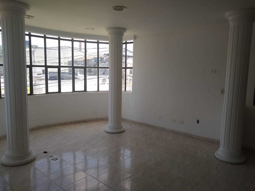 Imagen 12 de 15 de Edificio En El Centro Para La Venta O Arriendo Cerca A Clinicas