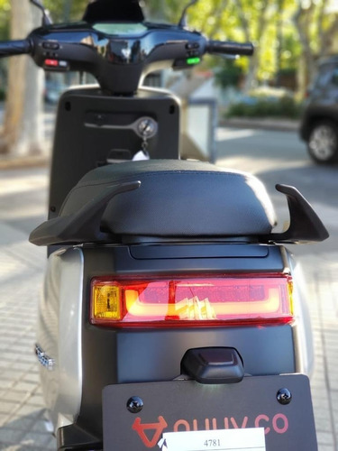 Imagen 6 de 7 de Moto Electrica, Nuuv M+