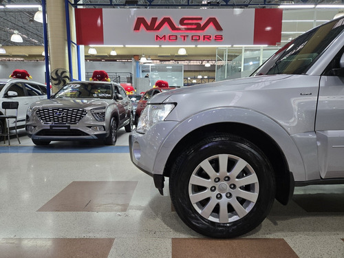 Mitsubishi Pajero Full 3.8 HPE 4X4 V6 24V GASOLINA 2P AUTOMÁTICO