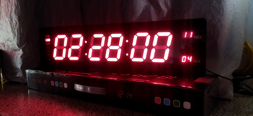 Reloj De Pared Digital Led Grande Cronometro Control Remoto
