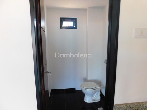 Imagen 21 de 27 de Oficina En Venta O Permuta Ubicado En Moreno, Moreno