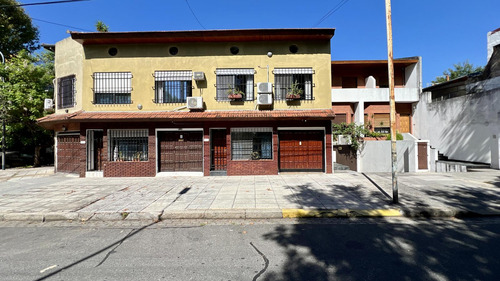 Triplex 5 Ambientes Con Garage, Patio Y Terraza ¡sin Expensas! En Villa Urquiza