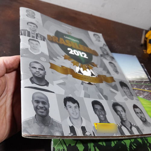 Imagem 8 de 8 de 6 Álbuns Panini Poucas Figurinhas Com 3 Camp Brasileiro