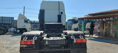 Imagem 4 de 10 de Iveco Hiway 440