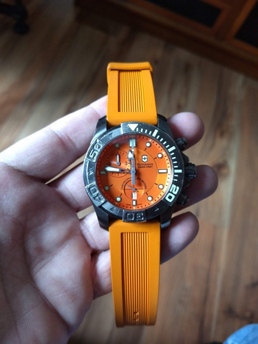 Relógio Victorinox Dive Master 500 Chrono 241423