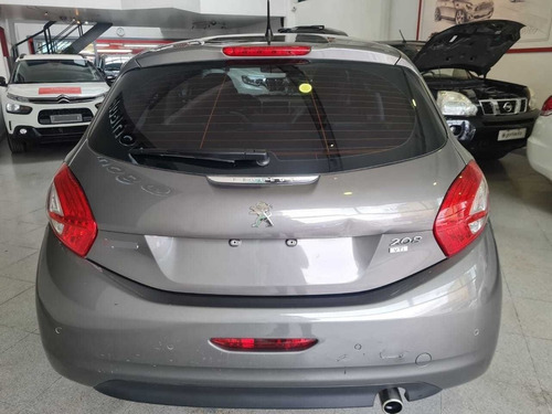 Imagen 15 de 16 de Peugeot 208 2015 1.6 Feline Pack Cuir