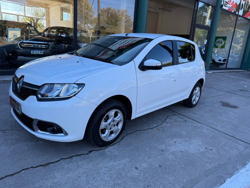 Renault Sandero 1.6 Privilege 105cv
